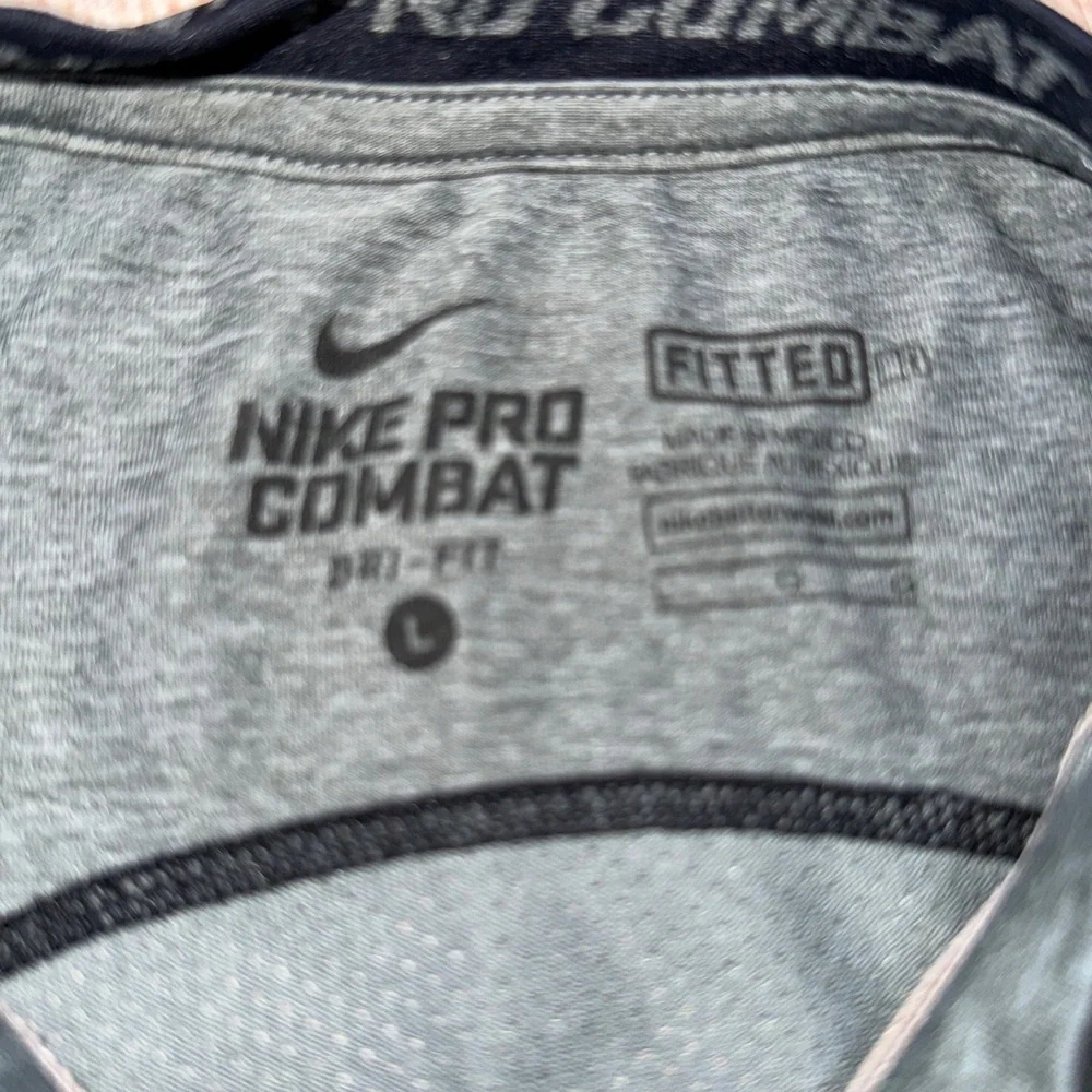 Nike Pro Combat Heather Gray Fitted Top - Picture 2 of 4